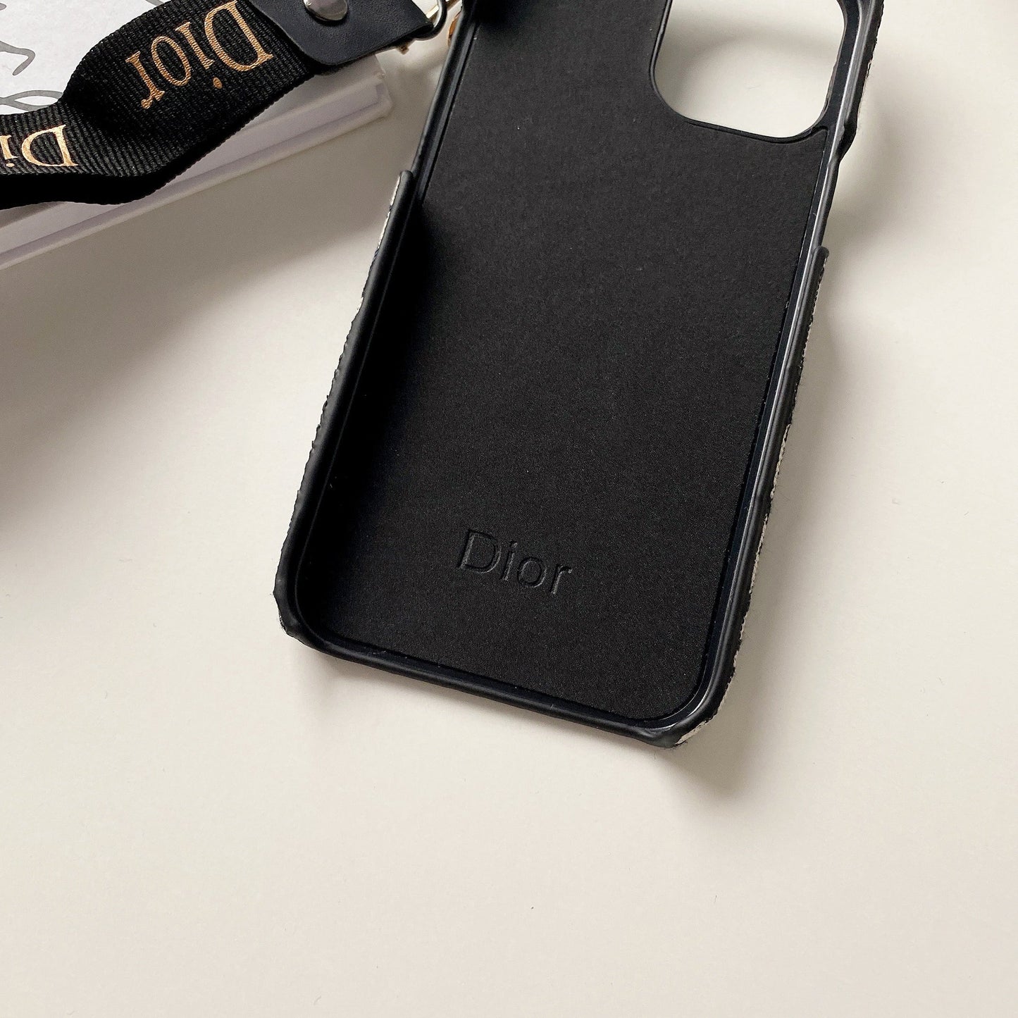 Mode etui til iPhone med rem Sort-GS240315