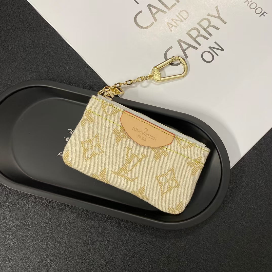Pouch Boinn Monagram Só - Stylish & Sparán Keychain Dlúth