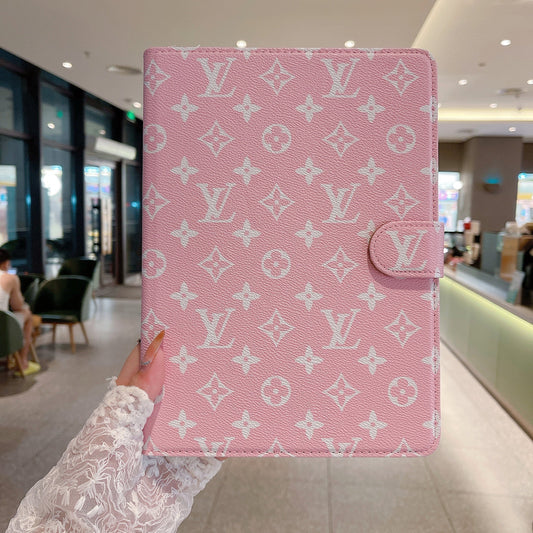 Elegantna zaštitna kožna torbica od platna s monogramom i Apple iPadom