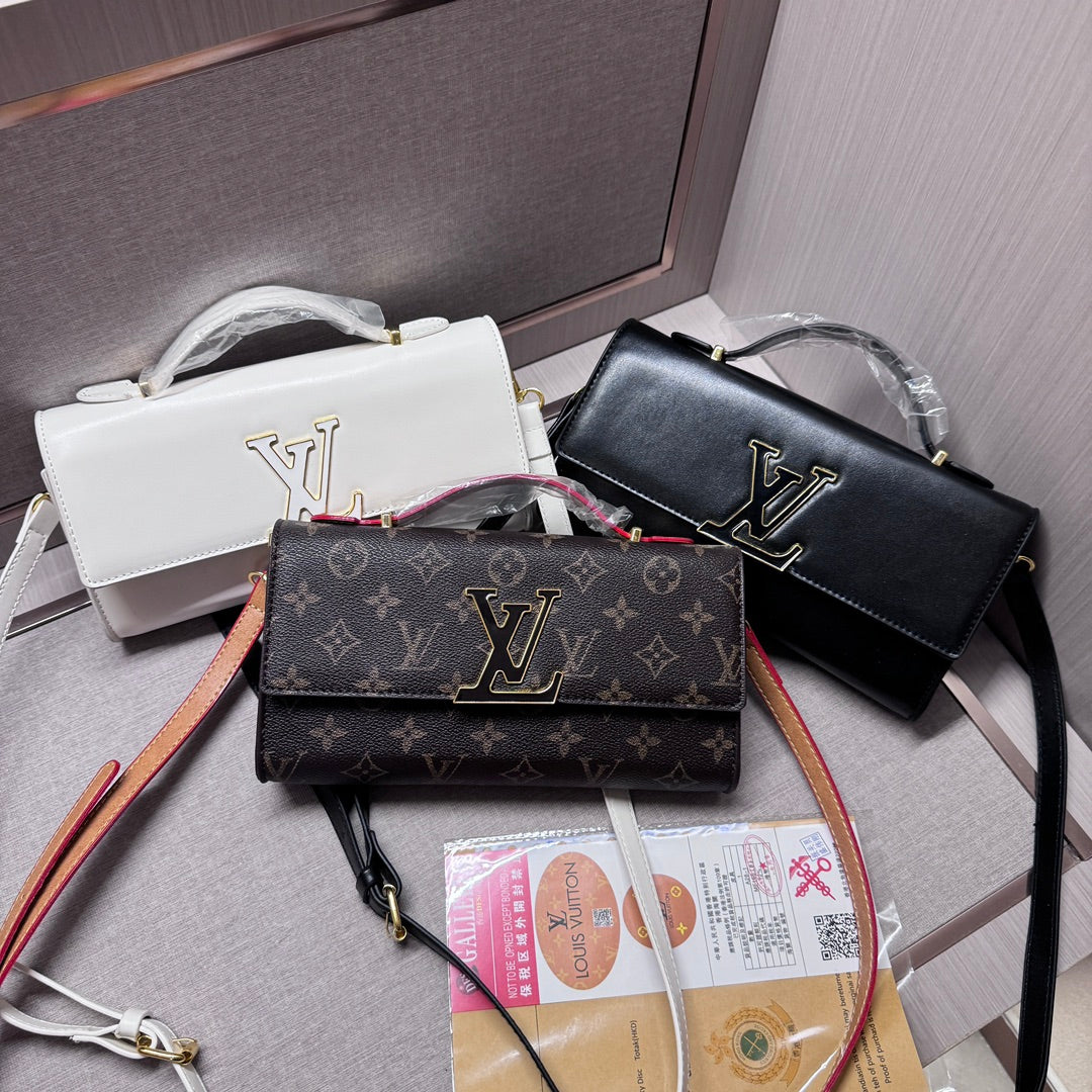 Sac à main en cuir texturé de luxe