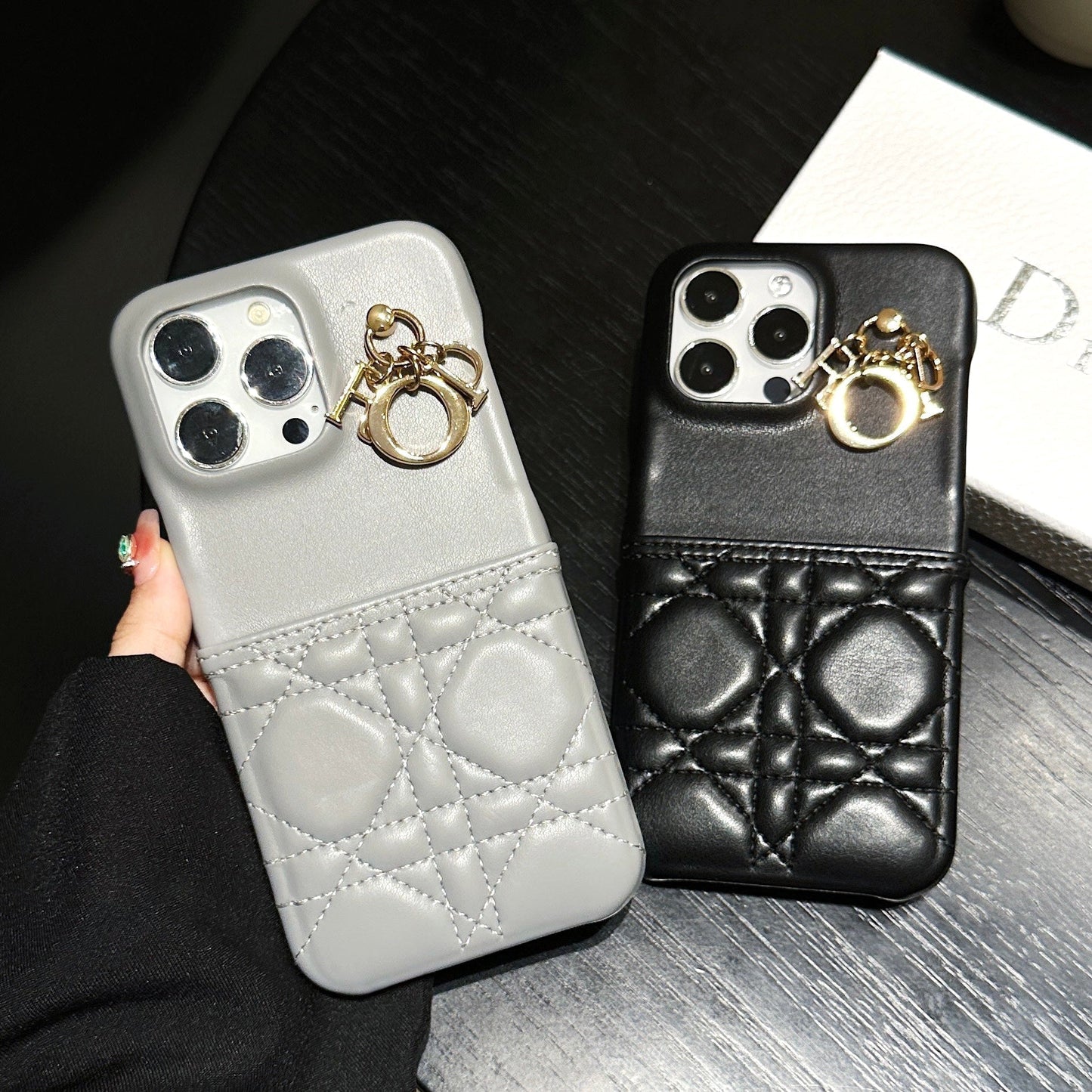 Módní kožené pouzdro na iPhone