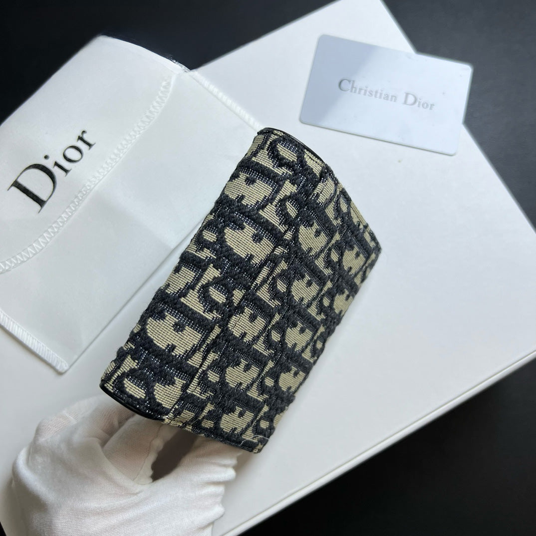 Mini carteira clássica em jacquard