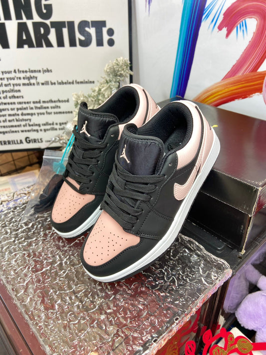 Dath dubh agus bándearg-bloc sneakers ócáideacha íseal-barr