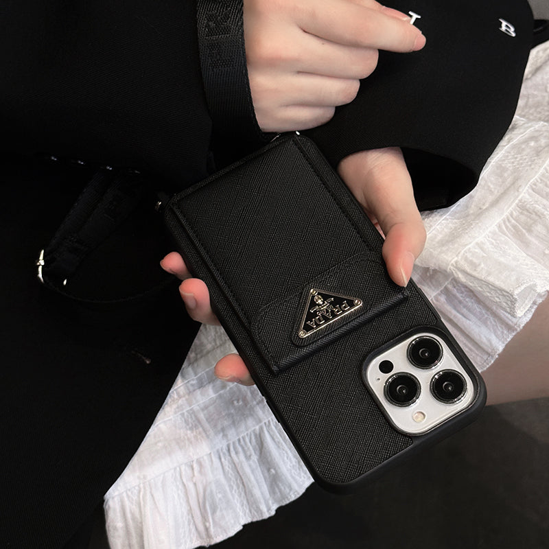 Luxuriöse iPhone-Hülle aus Leder zum Umhängen