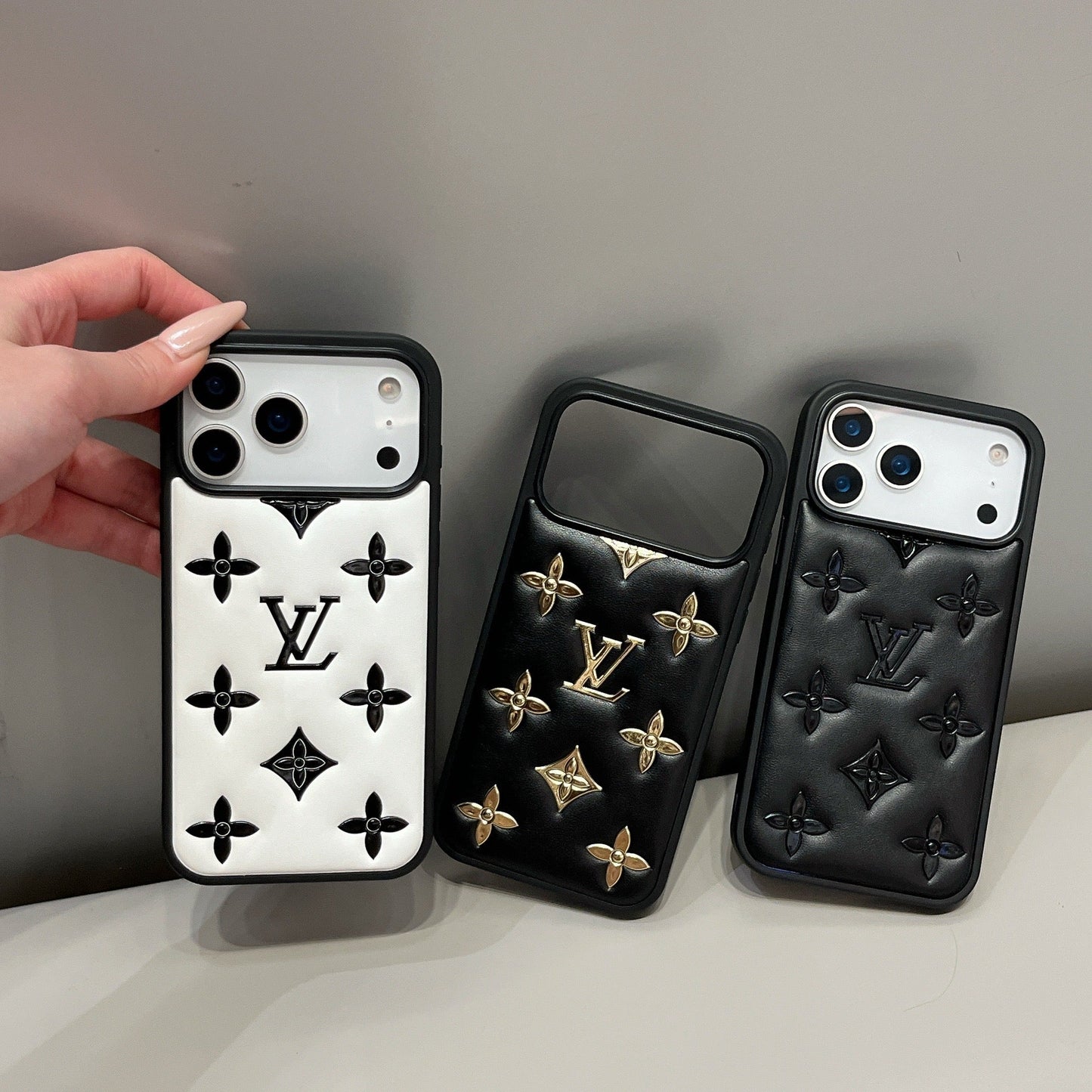 Luxuriöse Designer-iPhone-Hülle mit 3D-Prägung