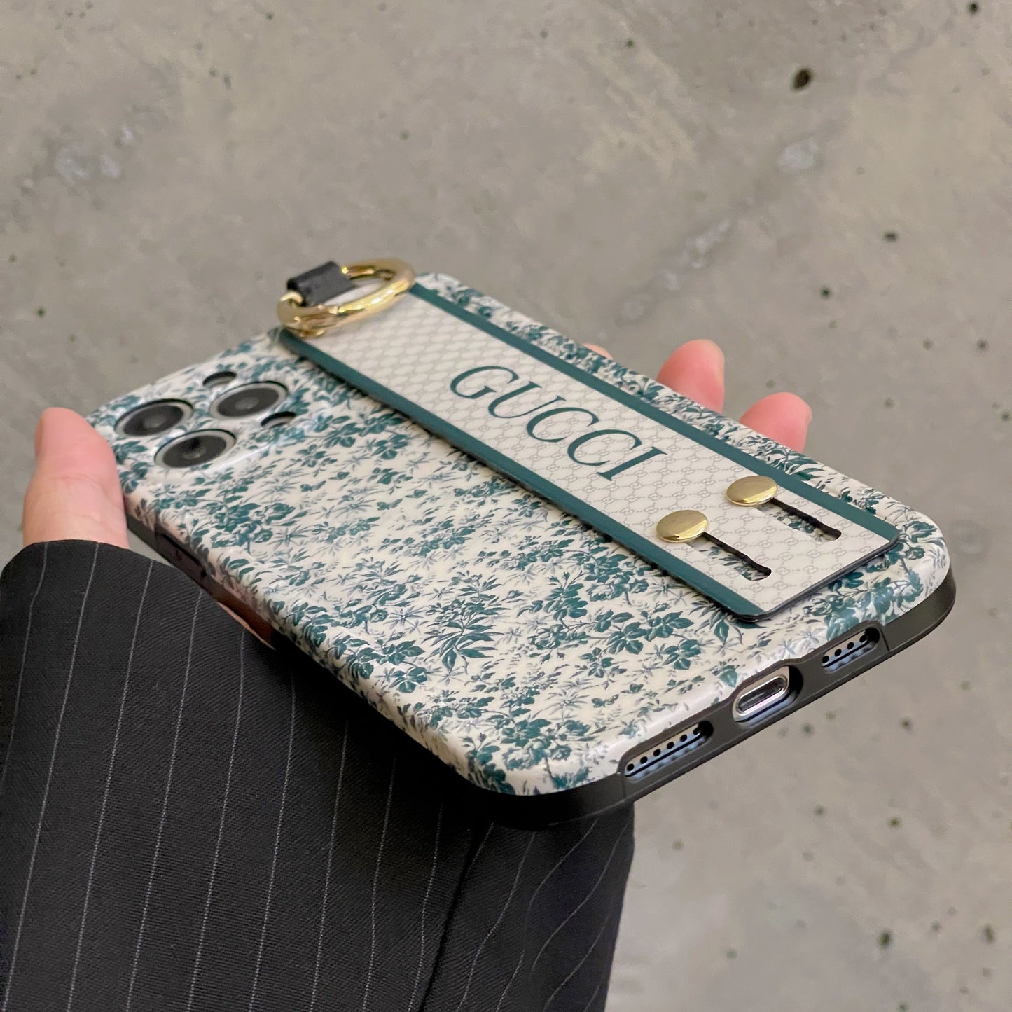 Wysokiej jakości etui na iPhone'a z opaską na nadgarstek