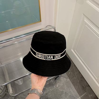 Classic Vintage Embroidered Webbing Bucket Hat