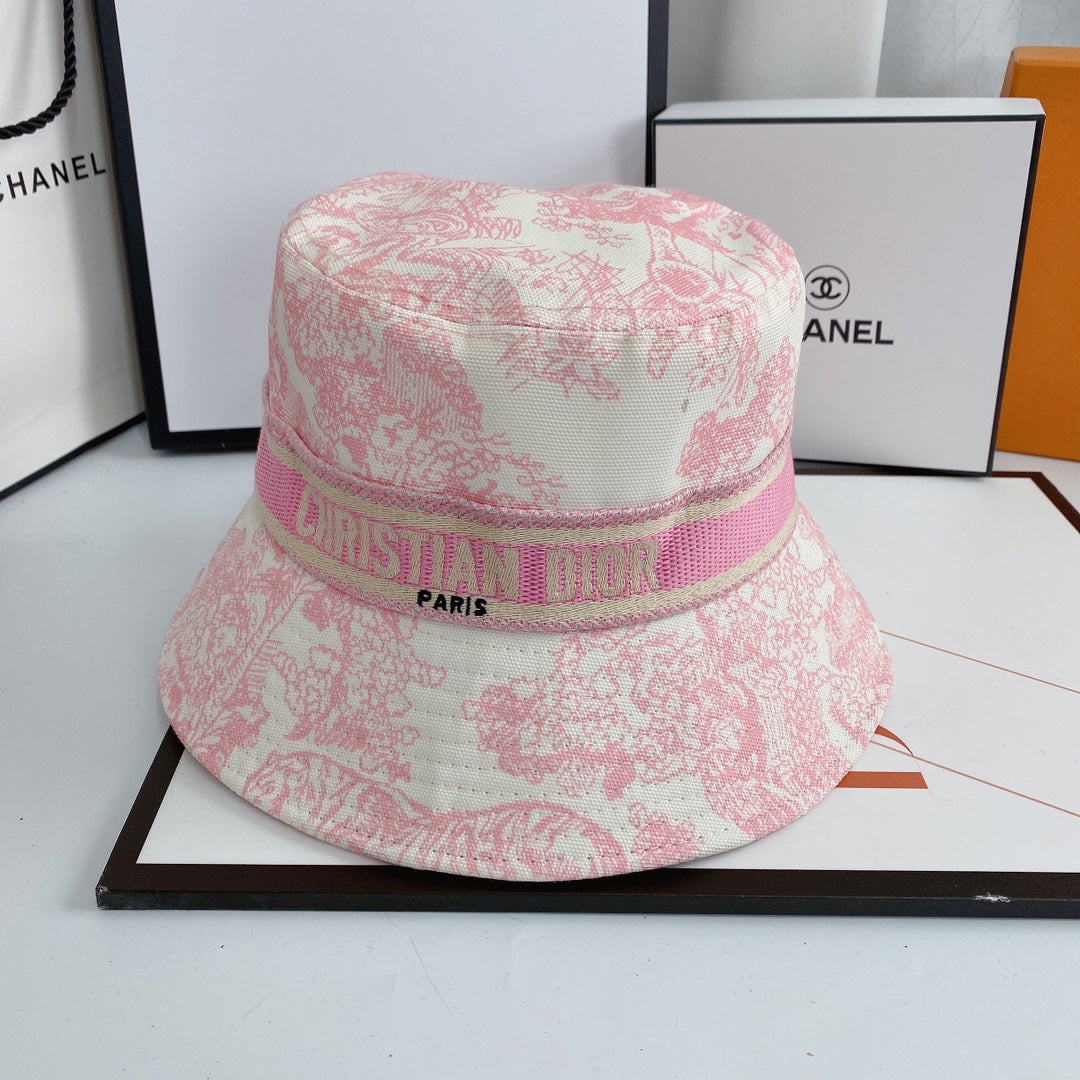 Classic Vintage Embroidered Webbing Pattern Bucket Hat