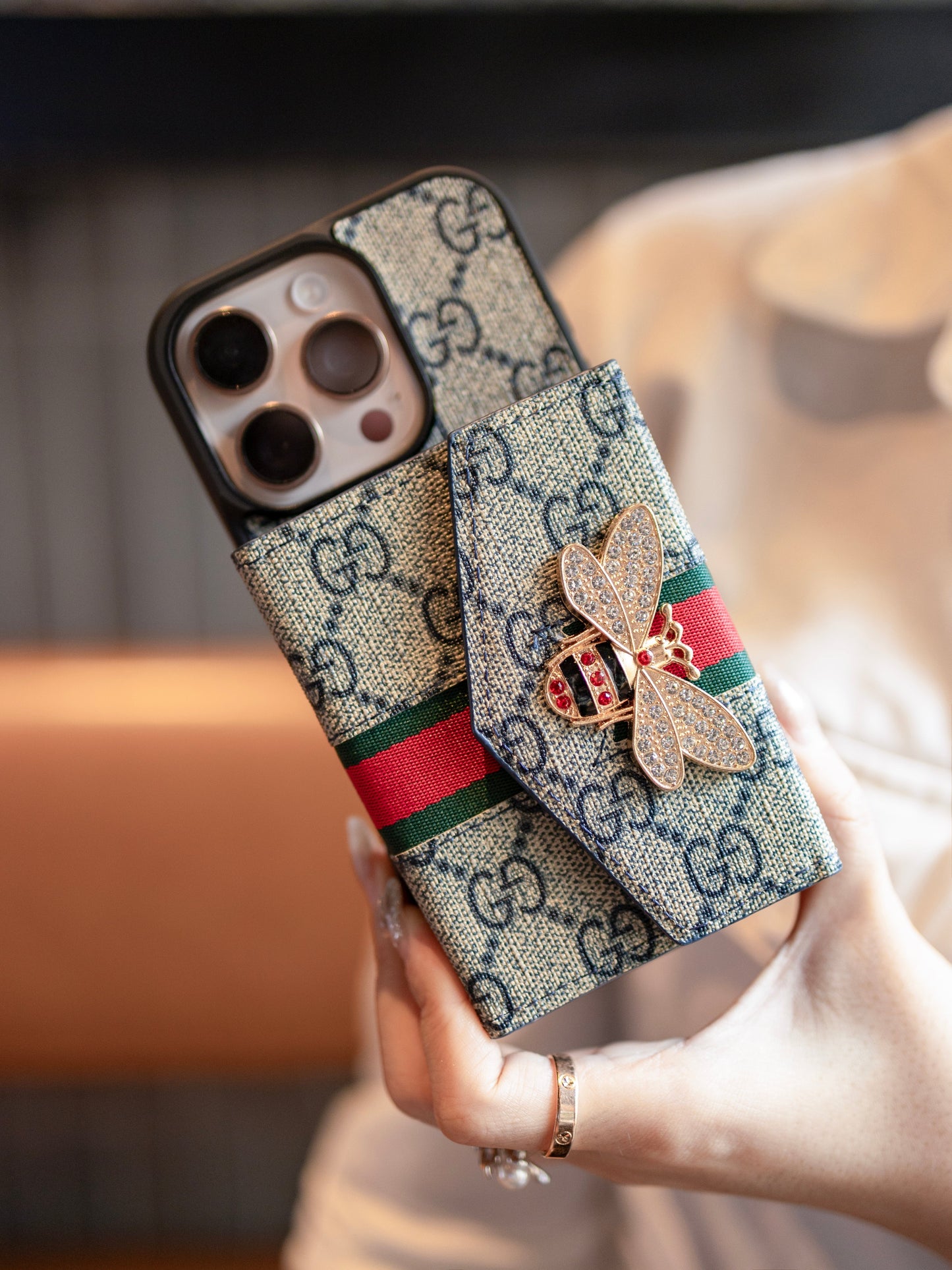 Premium geavanceerde crossbody-iPhone-hoes met kaarthouder & schouderband