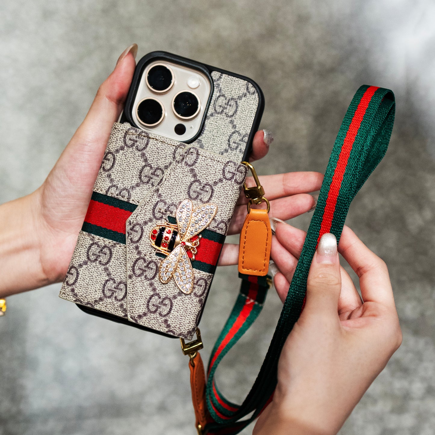 Premium geavanceerde crossbody-iPhone-hoes met kaarthouder & schouderband