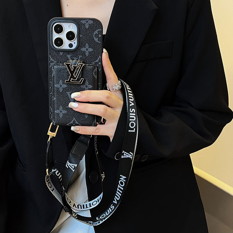 حقيبة بطاقات فاخرة بسلسلة سوداء لهاتف iPhone