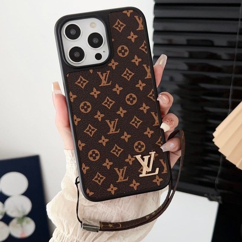 Luxuriöse klassische iPhone-Hülle mit brauner Handkette
