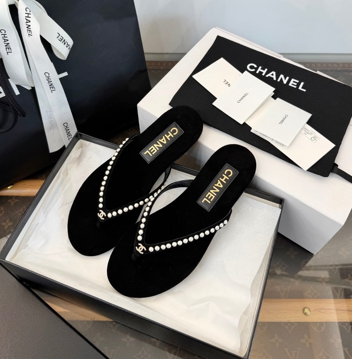 👡 Chic &  Tongs plates confortables