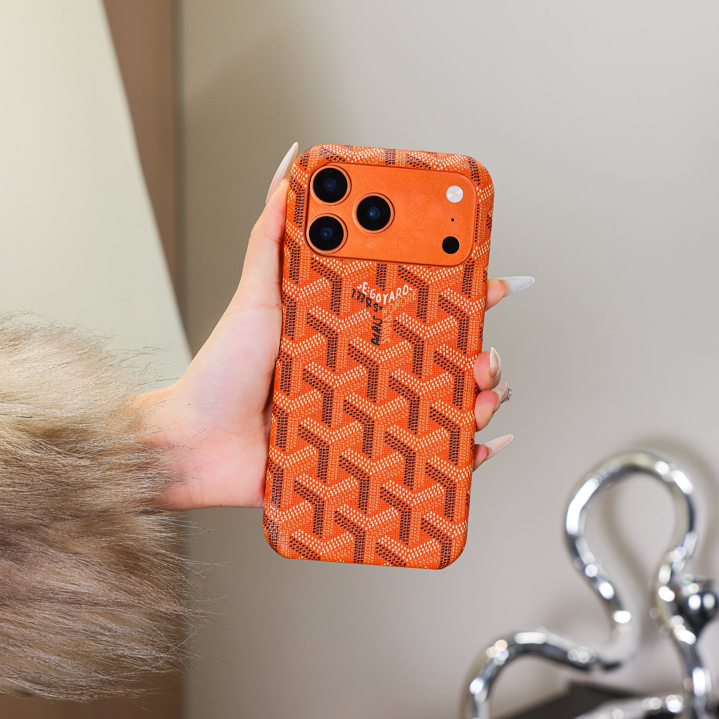 Coque iPhone orange texturée de luxe – Housse de protection élégante et résistante aux chocs