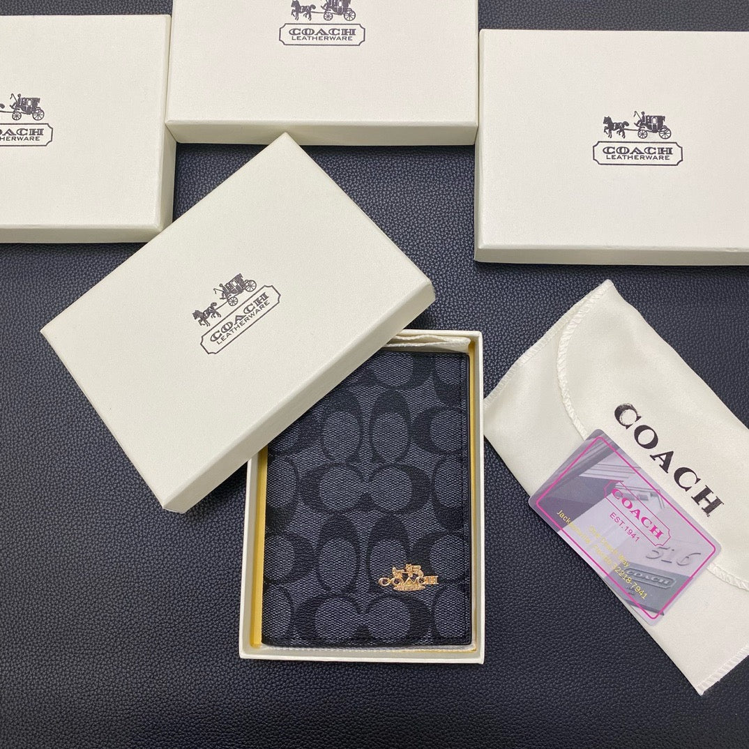 CO Classic bőr útlevéltartó – elegáns utazásszervező