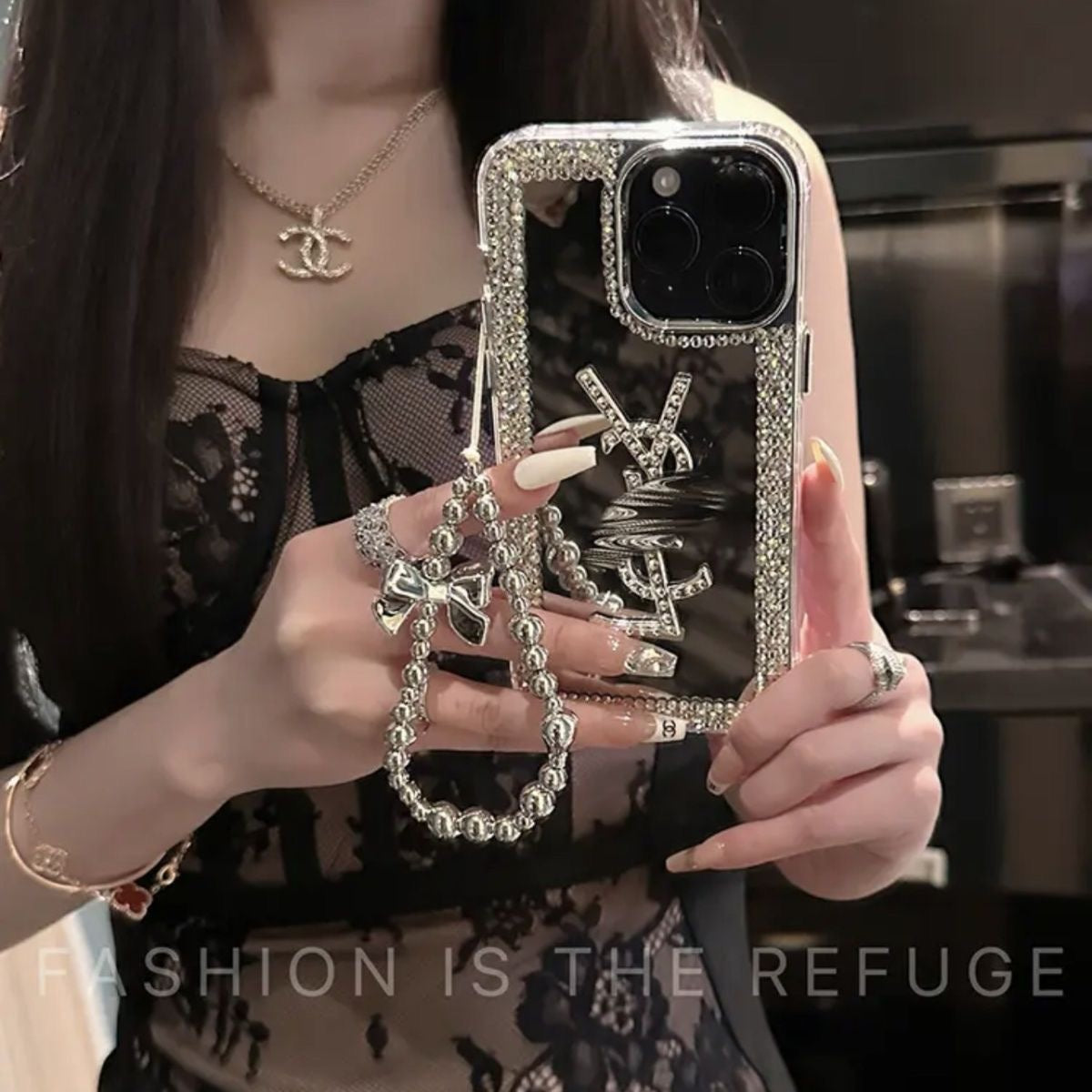 Glamouröse Kosmetikspiegel-iPhone-Hülle – Make-up-Stil für unterwegs!