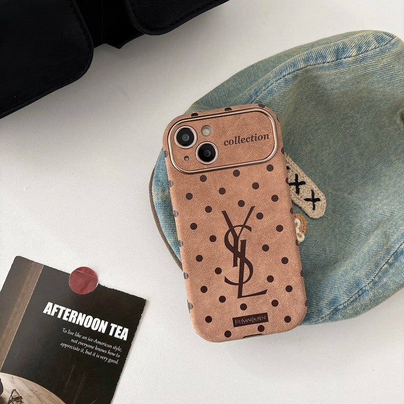 Cás IPhone Leathar Naomh Donn