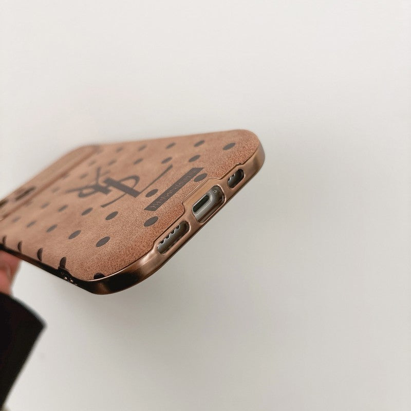 Cás IPhone Leathar Naomh Donn