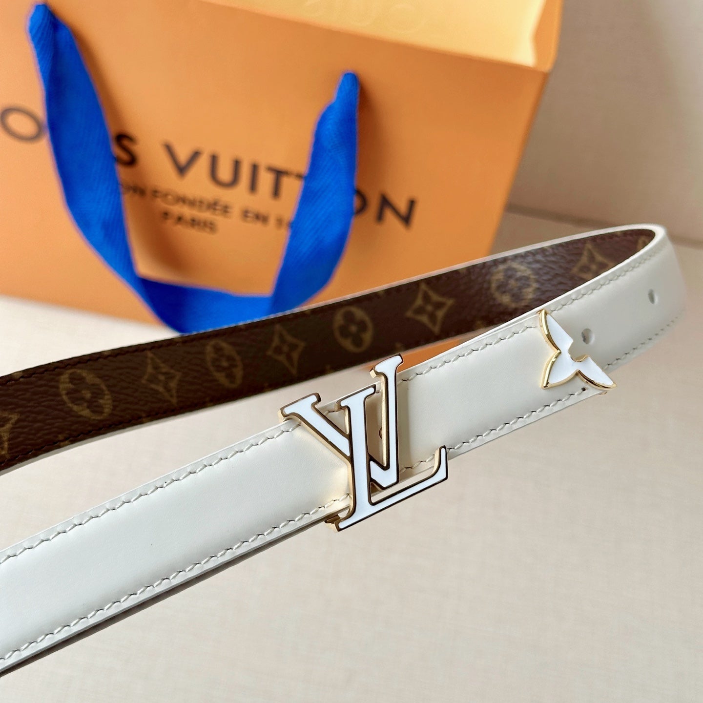 La ceinture pour femme monogramme de luxe