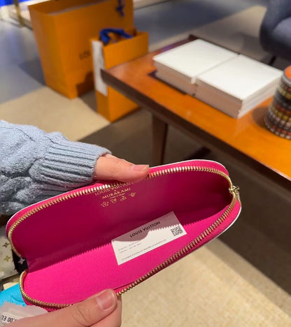 Peněženka pro držitele karet inspirovaná L: Elegantní & funkční!
