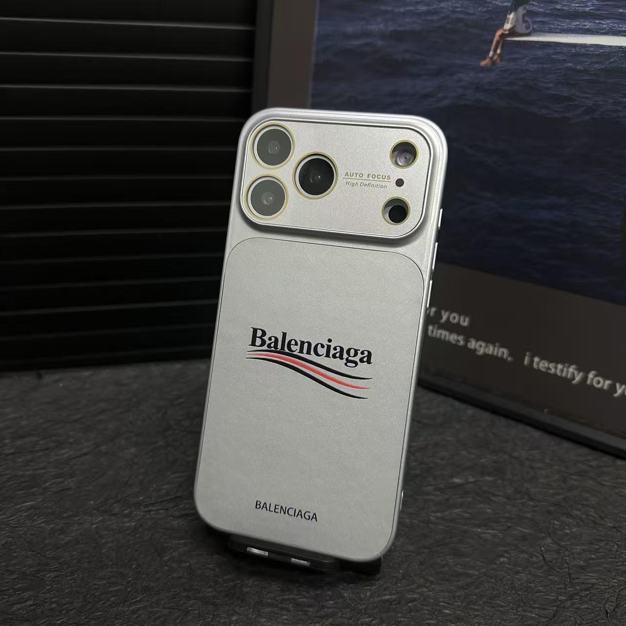 Coque de protection mate pour iPhone inspirée de Balenciaga avec protection intégrale des objectifs