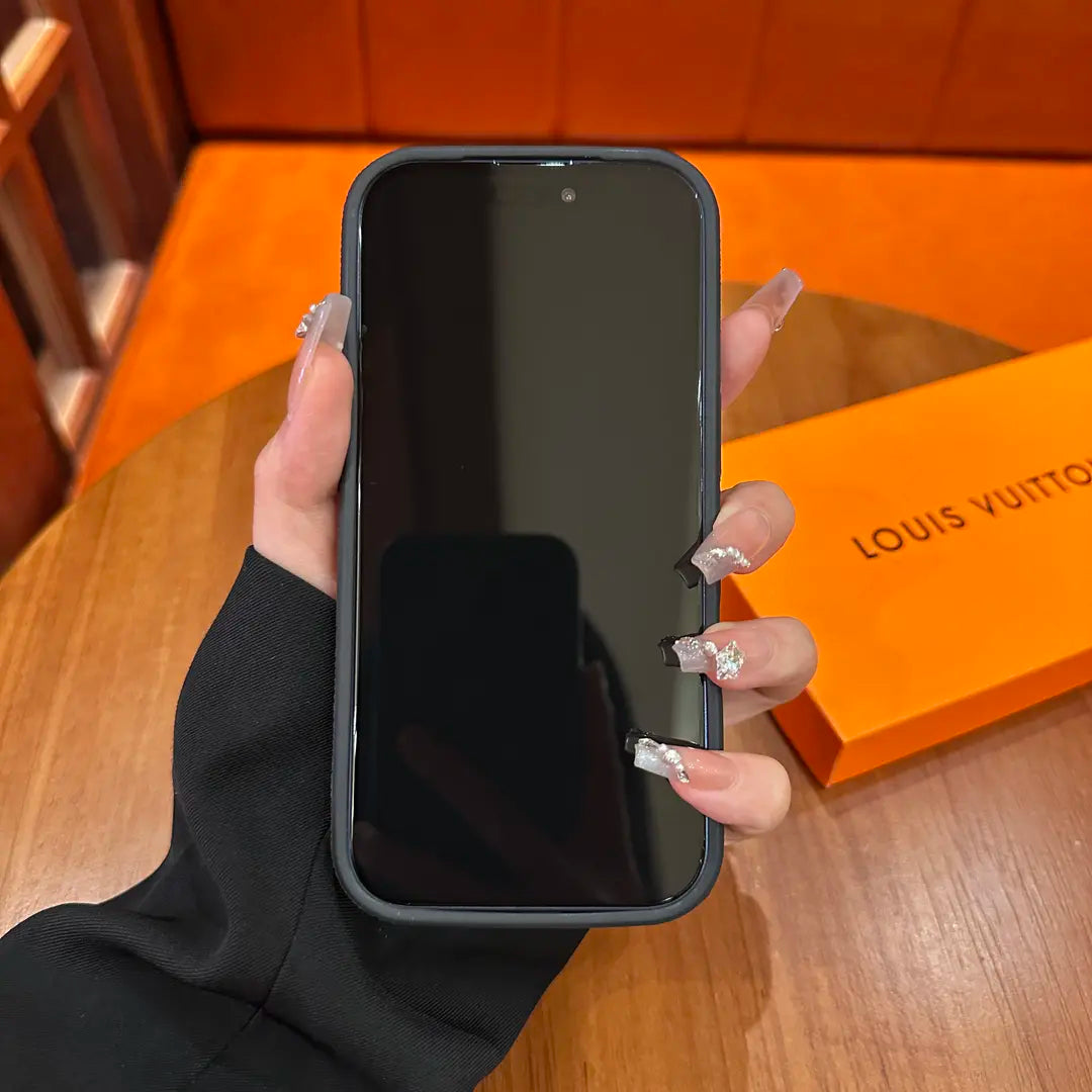 Prémiové vzorované kožené ochranné pouzdro pro iPhone – Slide Camera Cover Design