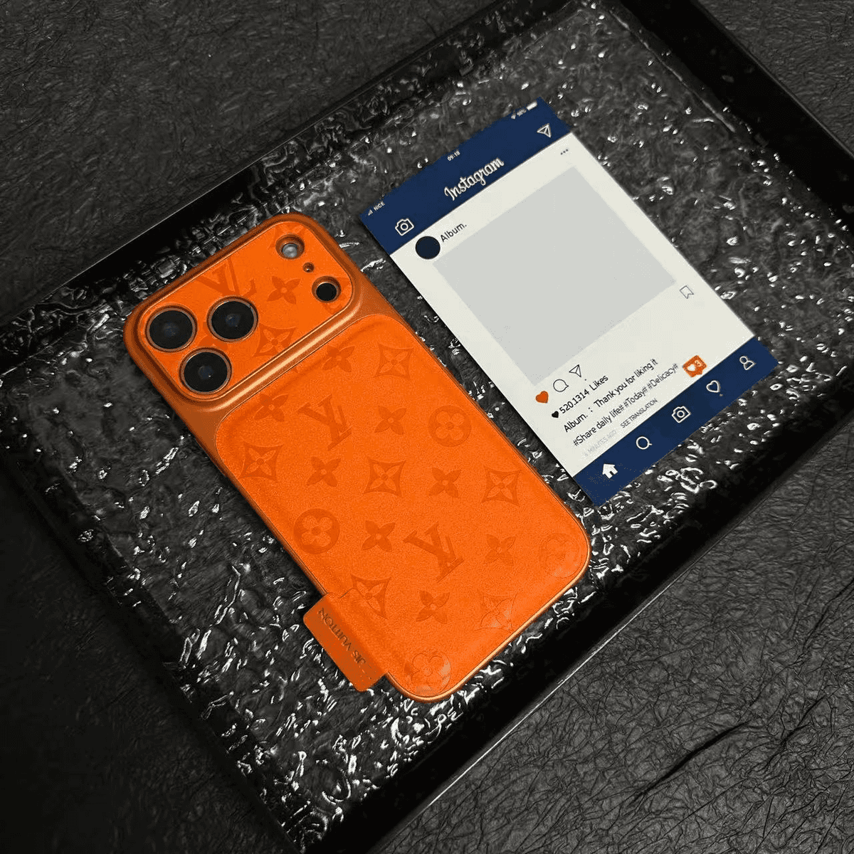 حافظة iPhone جلدية فاخرة من الألياف الدقيقة