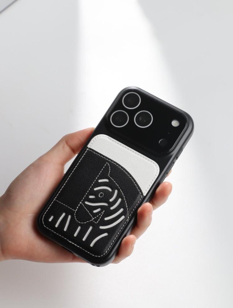 2026 Neue Premium-Leder-iPhone-Hülle mit Kartenfach – limitierte Auflage „Jahr des Pferdes“.