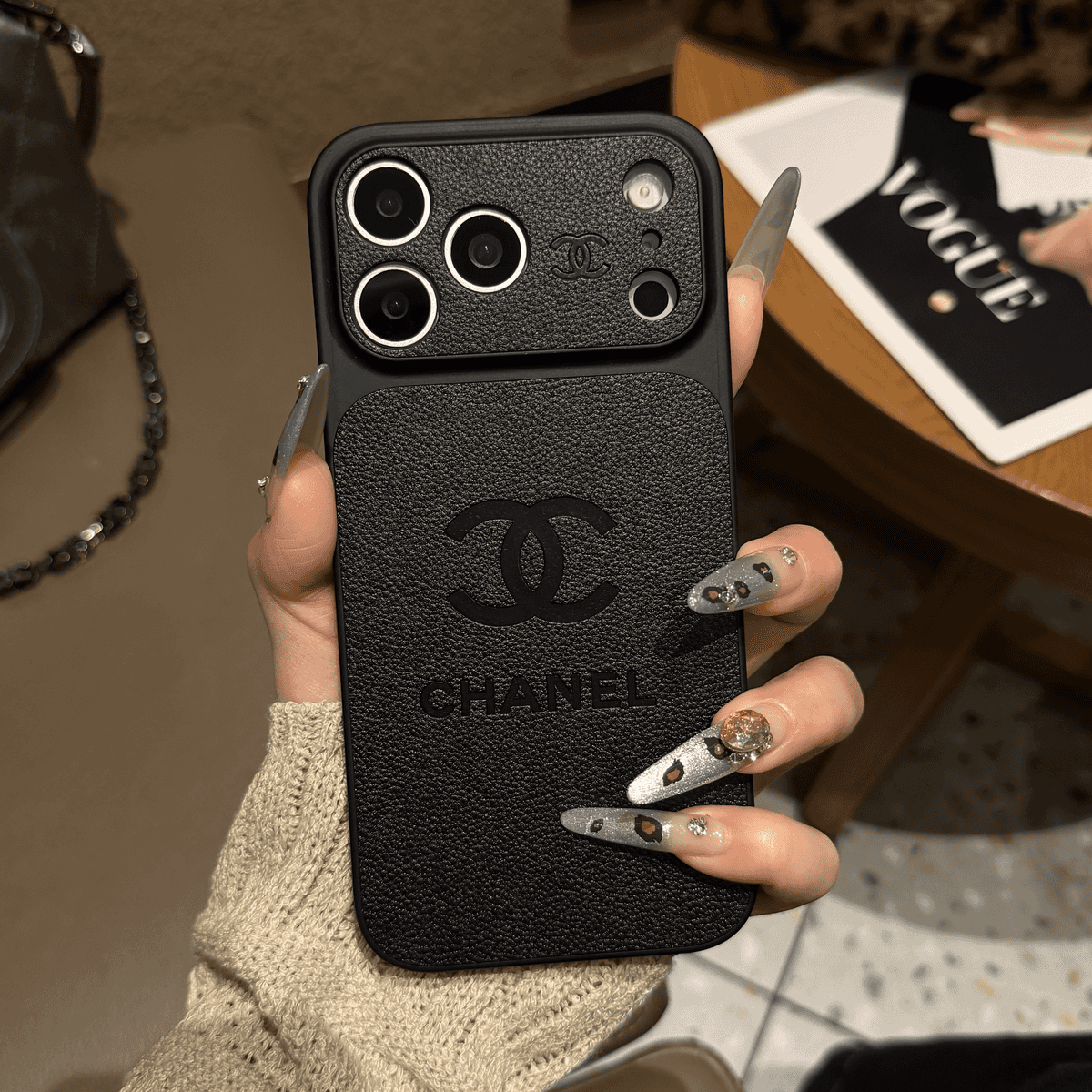 Luxusní embosované kožené ochranné pouzdro na iPhone