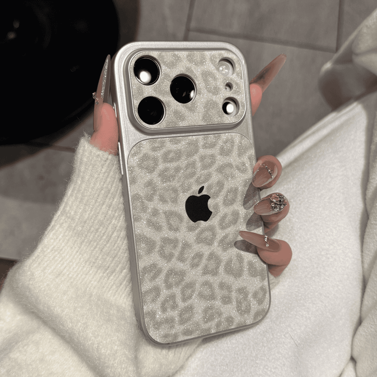 Leopardprint glittertelefonetui — funklende beskyttelse med elegant design