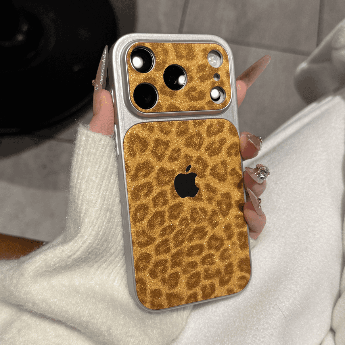 Leopardprint glittertelefonetui — funklende beskyttelse med elegant design