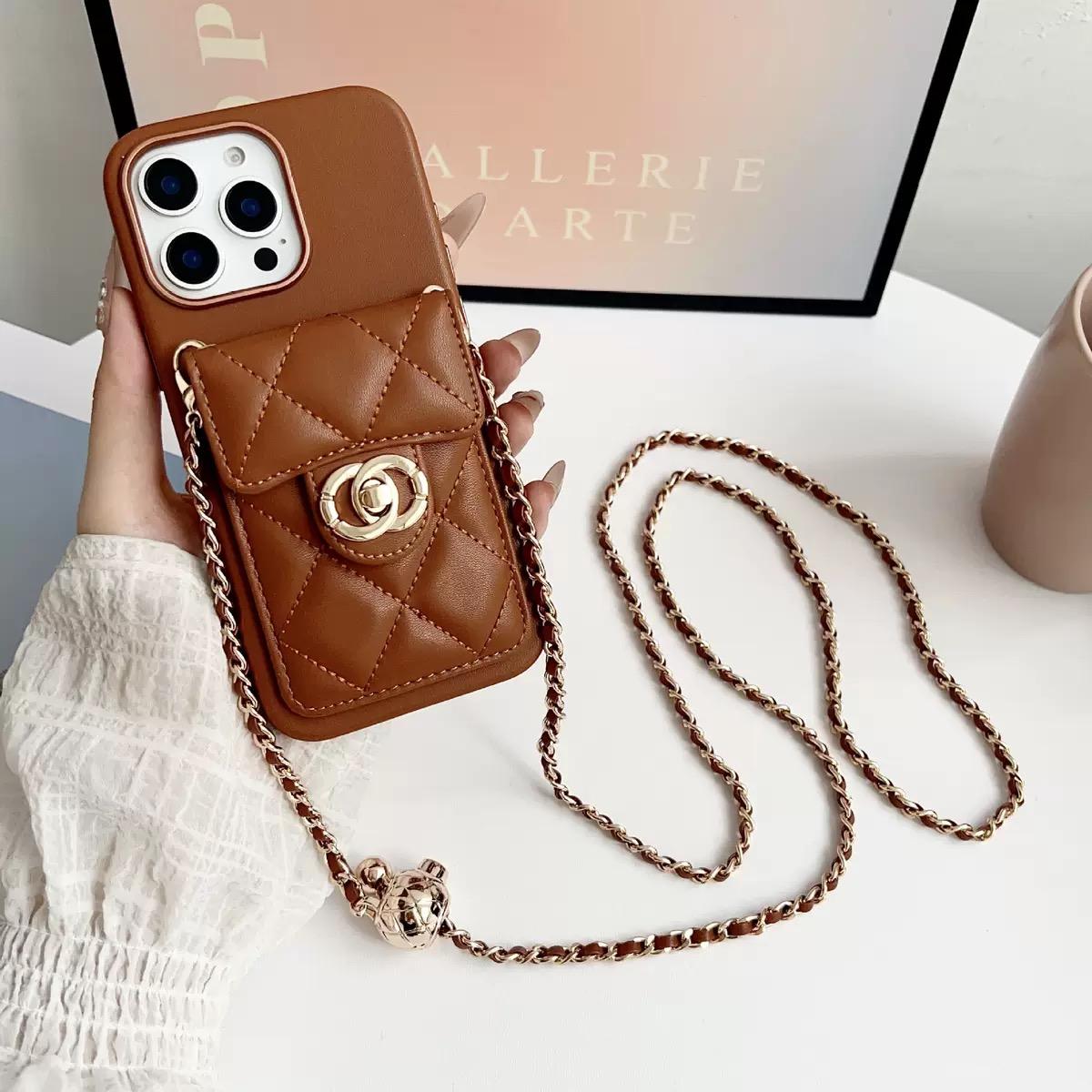 Gewatteerd crossbody-iPhone-hoesje met kettingriem & kaartvak