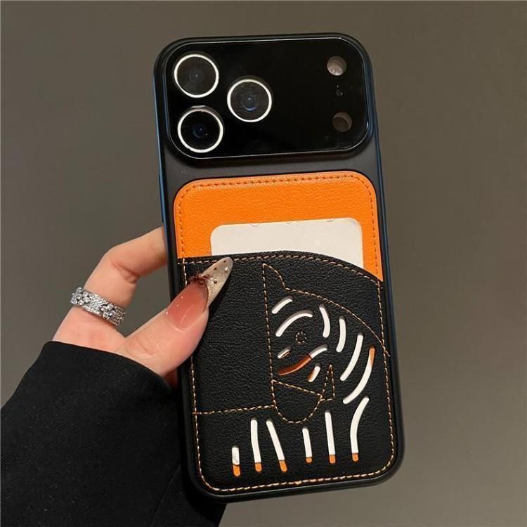 2026 Neue Premium-Leder-iPhone-Hülle mit Kartenfach – limitierte Auflage „Jahr des Pferdes“.