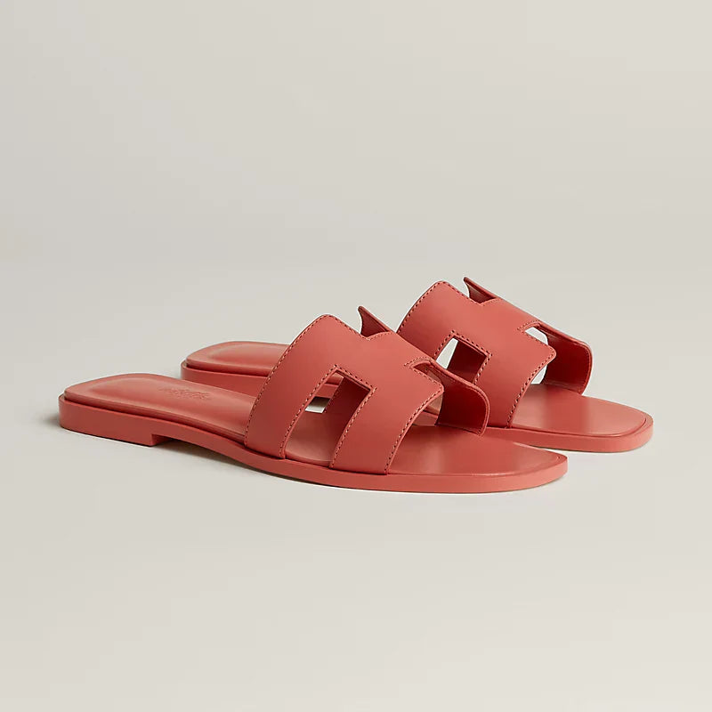 Minimal Double H Logo Slides – Minimal schicke Sandalen