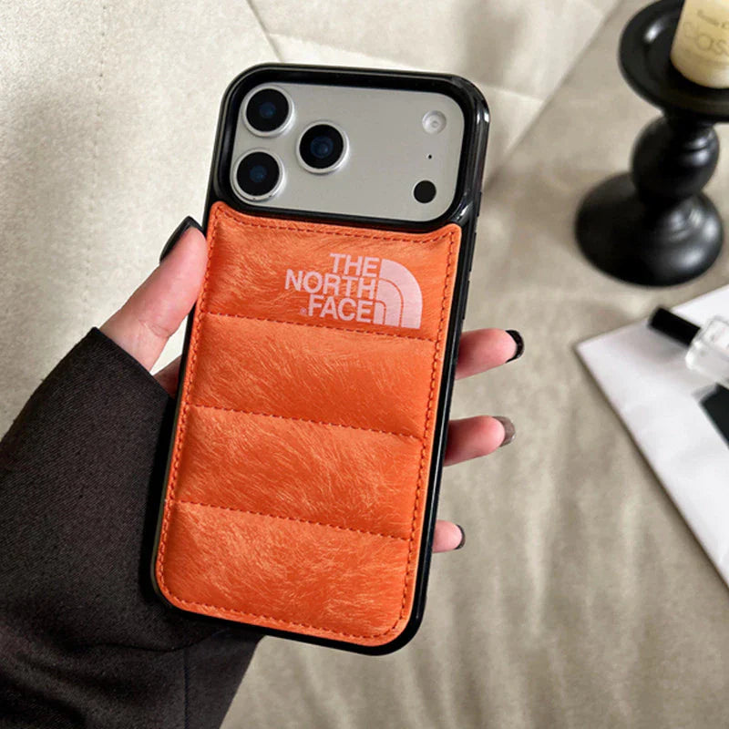 Zamszowe etui na iPhone'a North Puffer