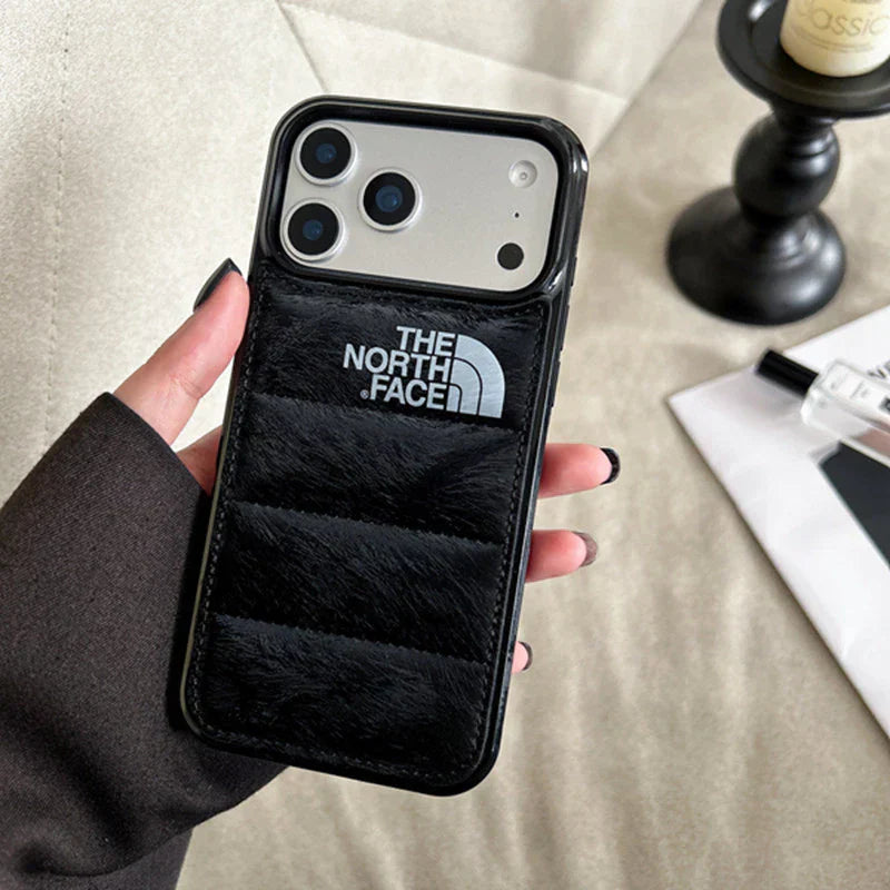 Zamszowe etui na iPhone'a North Puffer