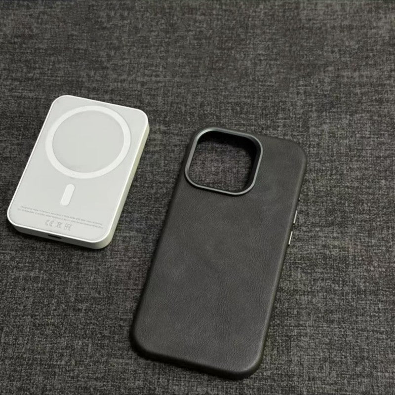 Klasický kryt na iPhone z pravé kůže